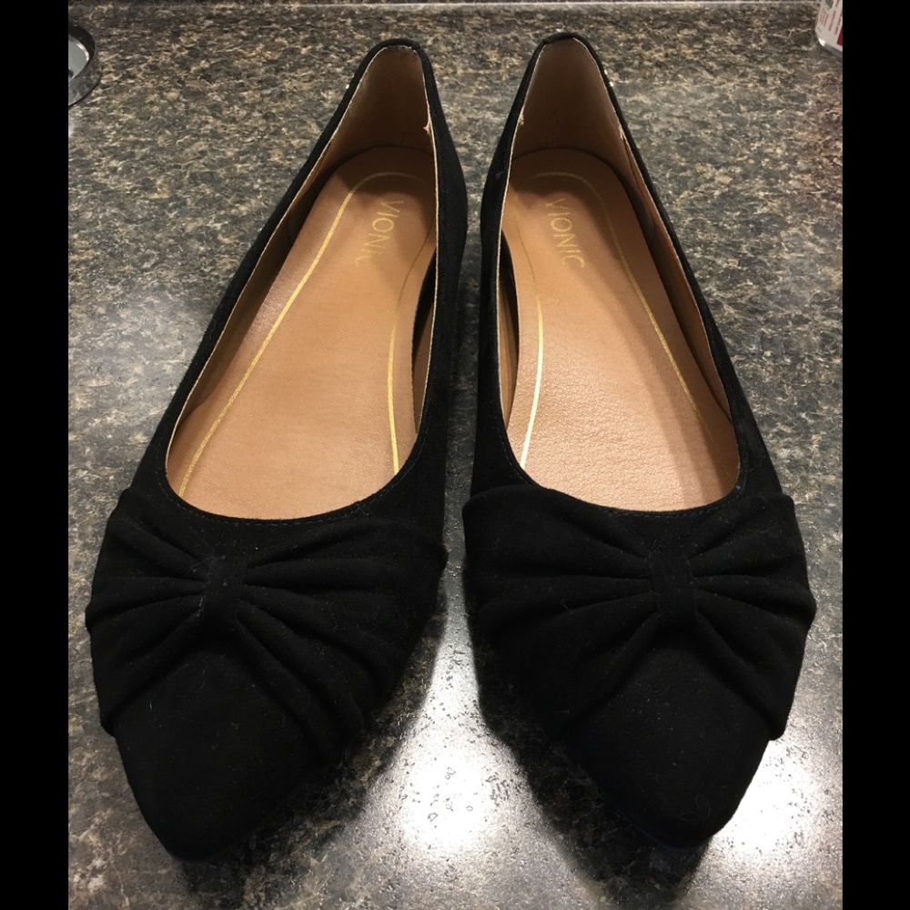 Vionic flats